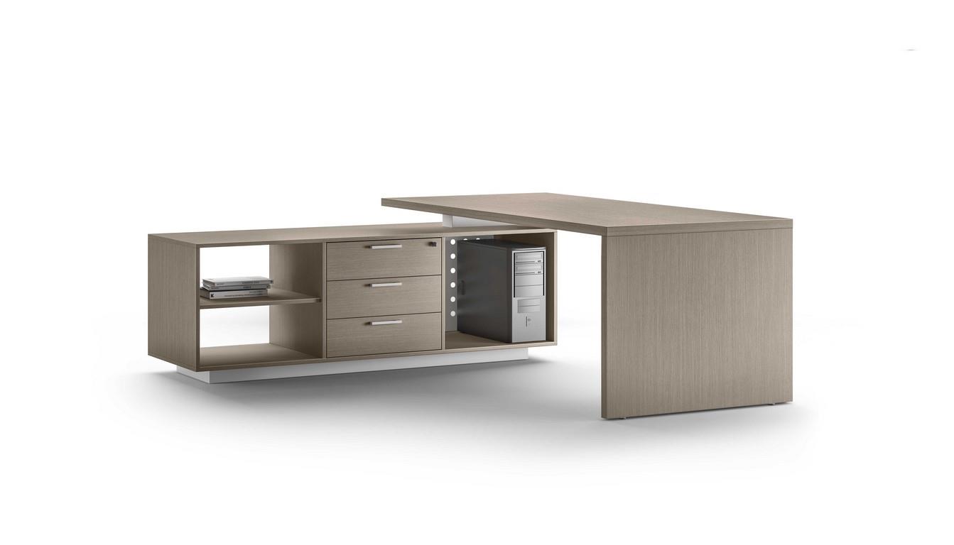 Scrivania in melaminico e muretto, piani spessore 38mm bordati in ABS.
Colori disponibili: Rovere Twist, Noce Boheme e Eucalipto. 

